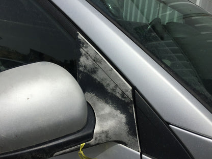 Chevrolet Cruze mirror very bad material deterioration